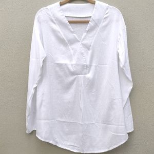 White Long Sleeve Work / Business Top in Size Medium